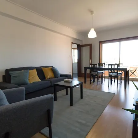 Apartman Artur Bivar - T4 Familiar Junto Ao Parque Desportivo Da Rodovia - Braga
