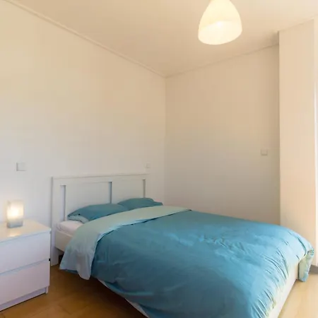 Apartman Artur Bivar - T4 Familiar Junto Ao Parque Desportivo Da Rodovia -