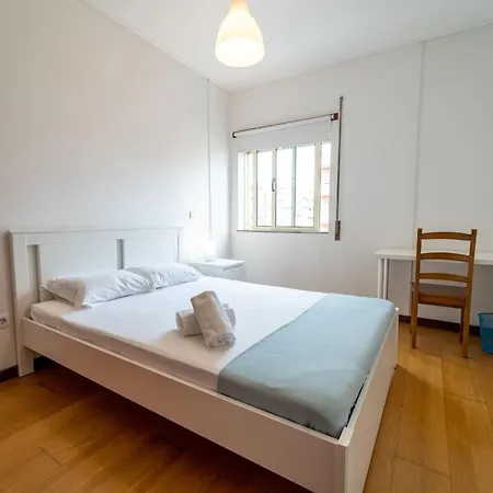 Lejlighed Artur Bivar - T4 Familiar Junto Ao Parque Desportivo Da Rodovia - *